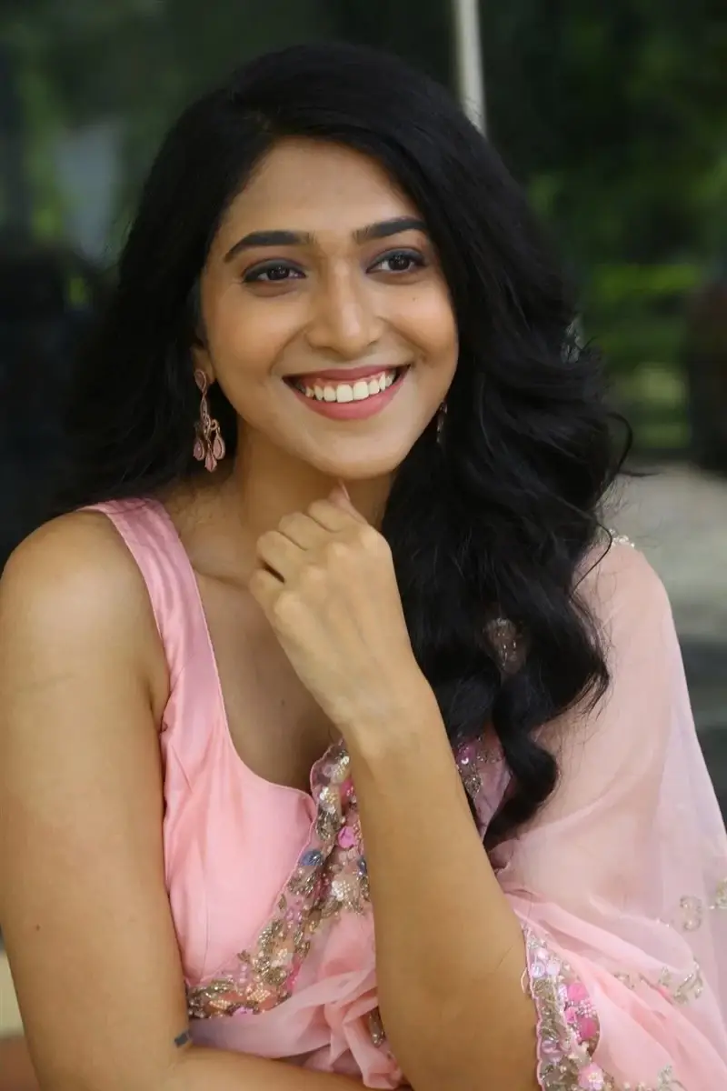 TELUGU ACTRESS APOORVA RAO IN PINK SAREE AT HAPPY ENDING MOVIE LAUNCH 8